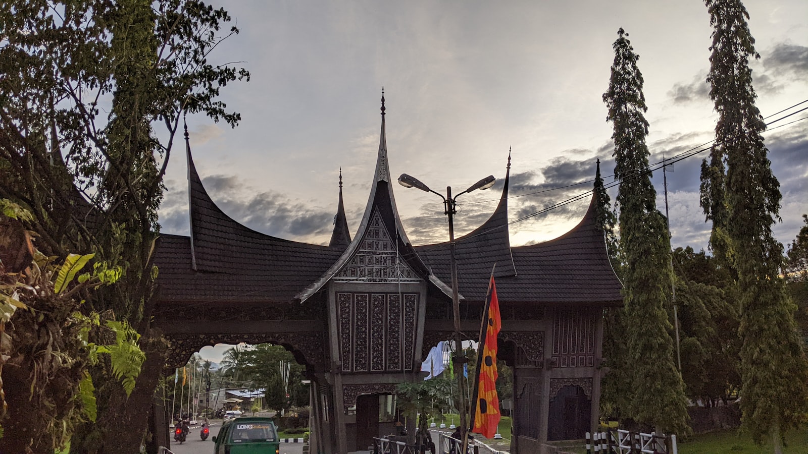 Adat Pernikahan Minang: Prosesi Lengkap dan Maknanya