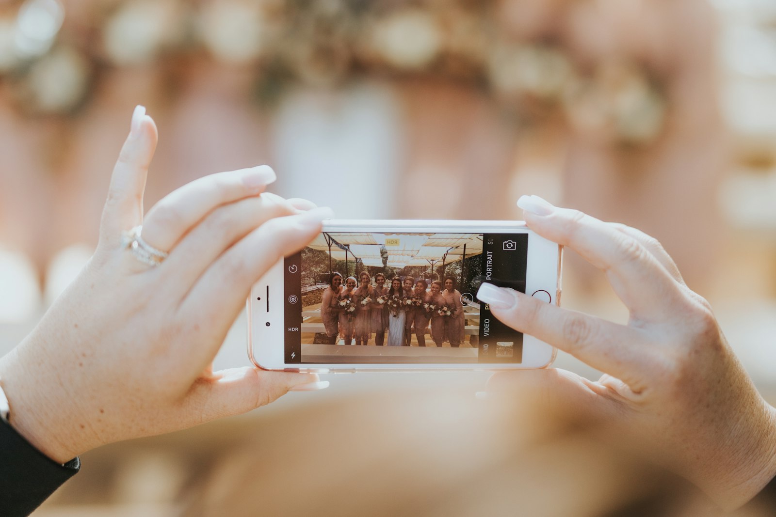 Cara Menyebar Undangan Digital ke Ratusan Tamu via WA