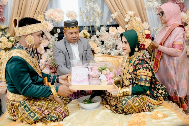 Nikah Beda Usia: Berapa Selisih Umur yang Ideal Menurut Riset dan Islam?