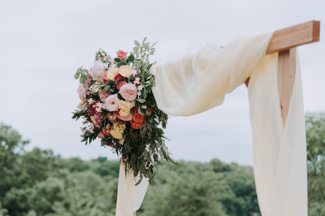 Tren Bunga Pengantin 2026: Dari Aksen Metalik hingga Lotus yang Memukau